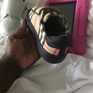 Toddler shoes Burberry
